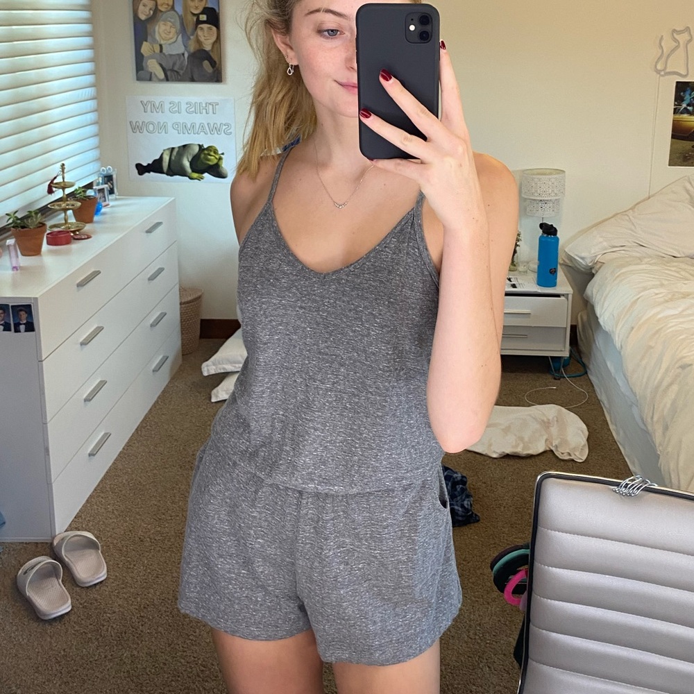 BRANDY MELVILLE ROMPER❗️❗️